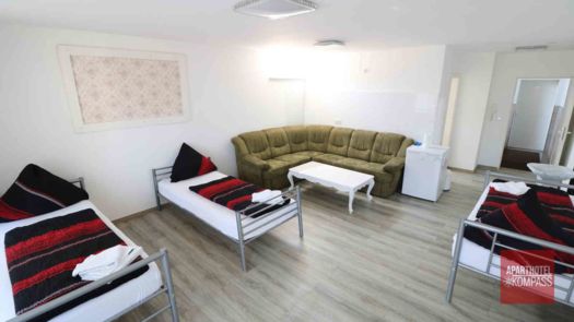 Apartment 201 - Schlafzimmer für 2 Personen, Wohnraum mit Küchenzeile, Schlafsofa, Flat-TV, modernes Duschbad